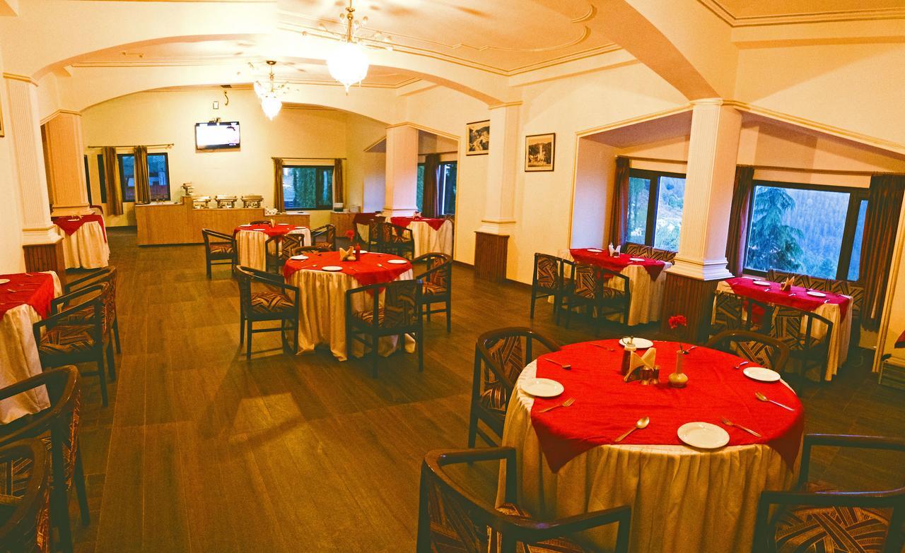 Royal Jardin Whistling Pines Resort Simlá Kültér fotó